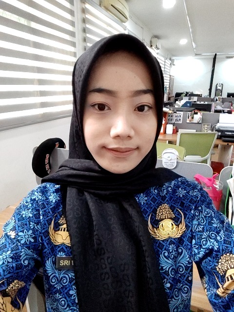 Foto SRI WAHYUNI