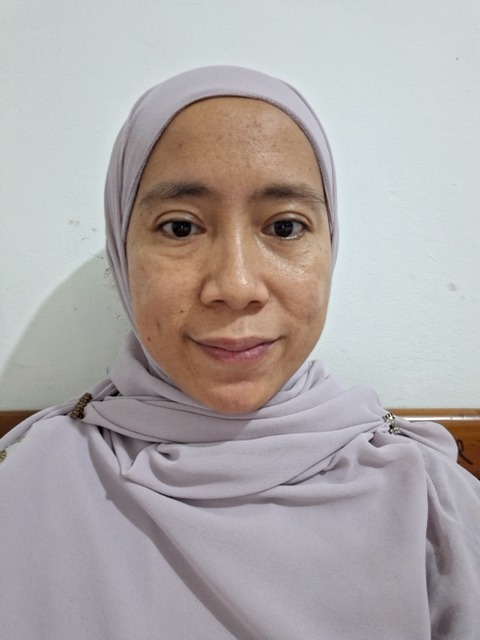 Foto RIKA OKTAFIANI, S.E.