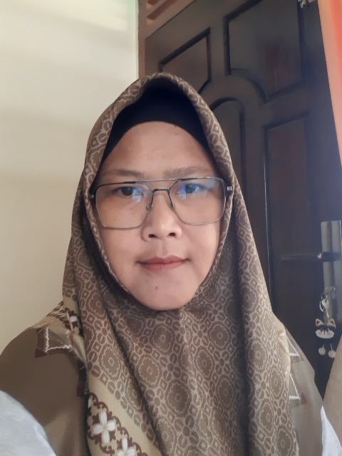 DWI UTAMI, S.E.